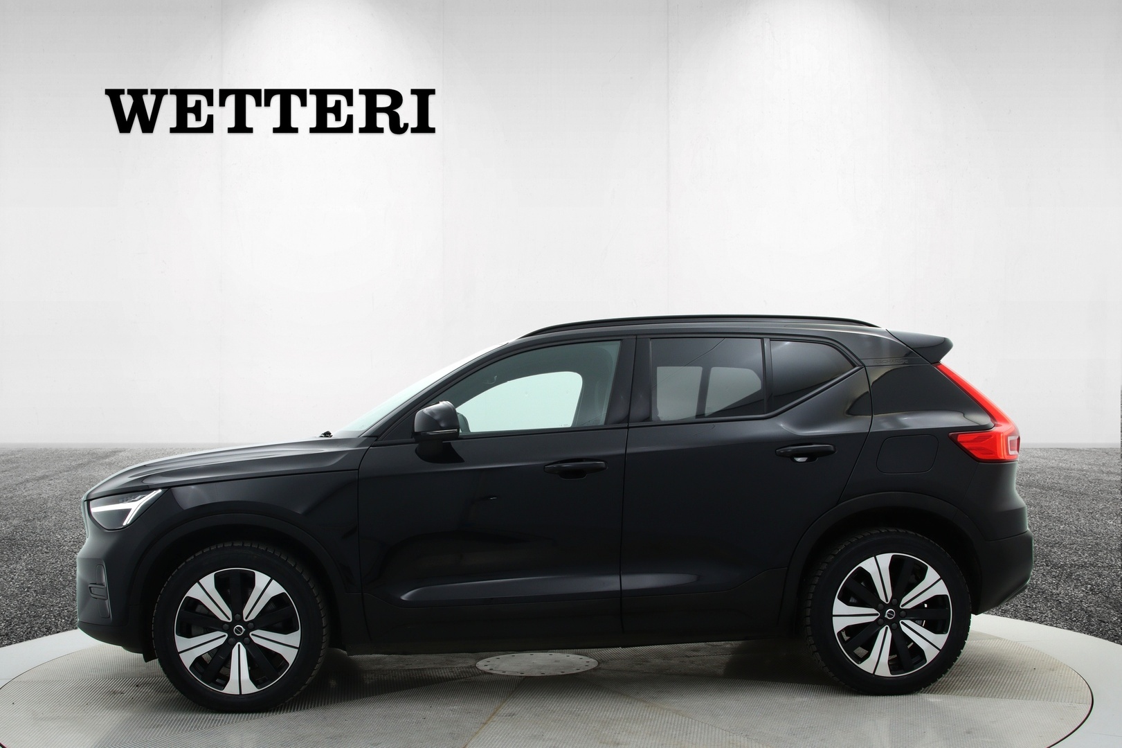 VOLVO XC40 2023
