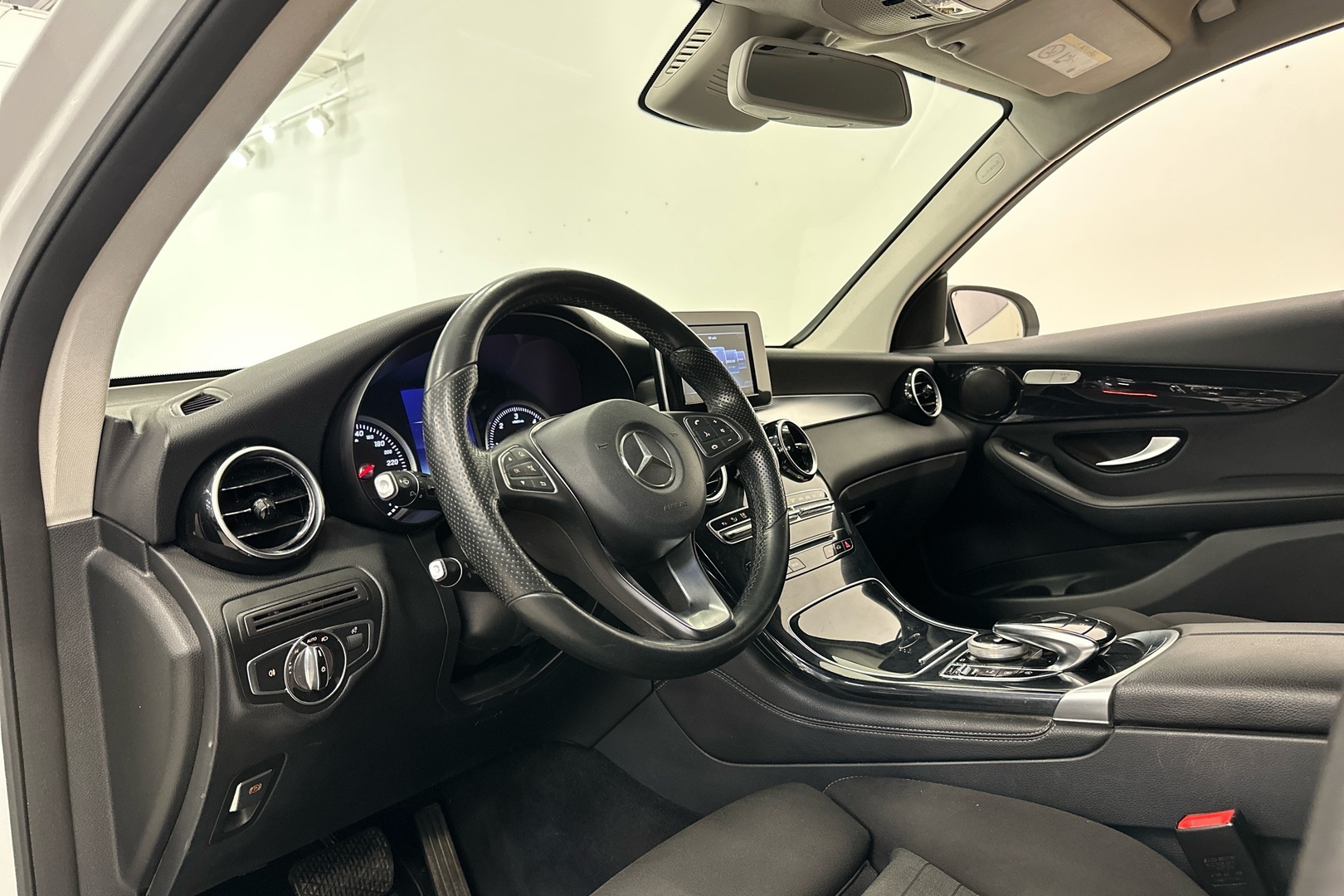 MERCEDES-BENZ GLC 2015