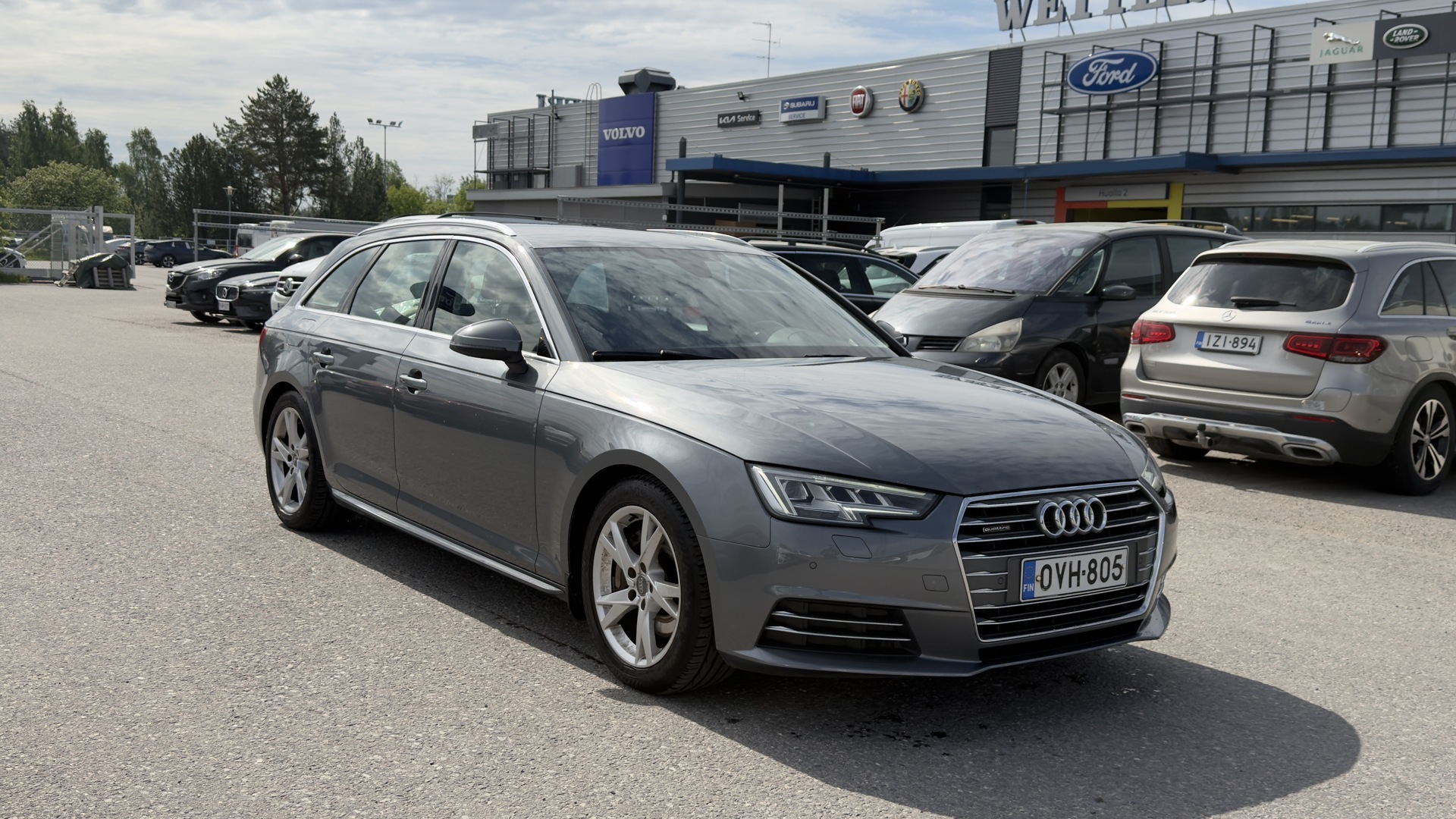 AUDI A4 2016