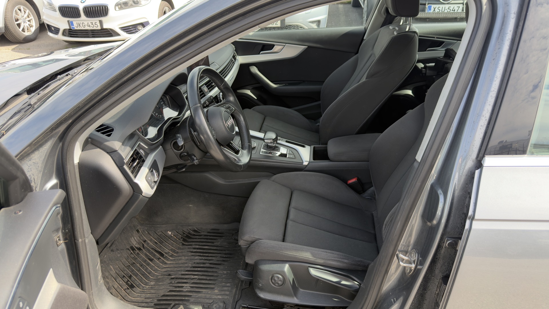 AUDI A4 2016