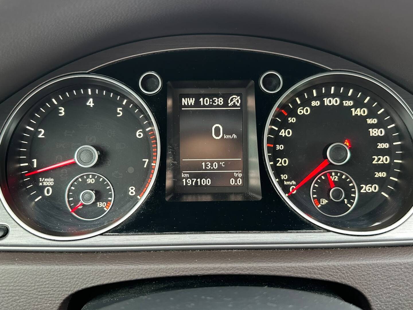 VOLKSWAGEN Passat 2011