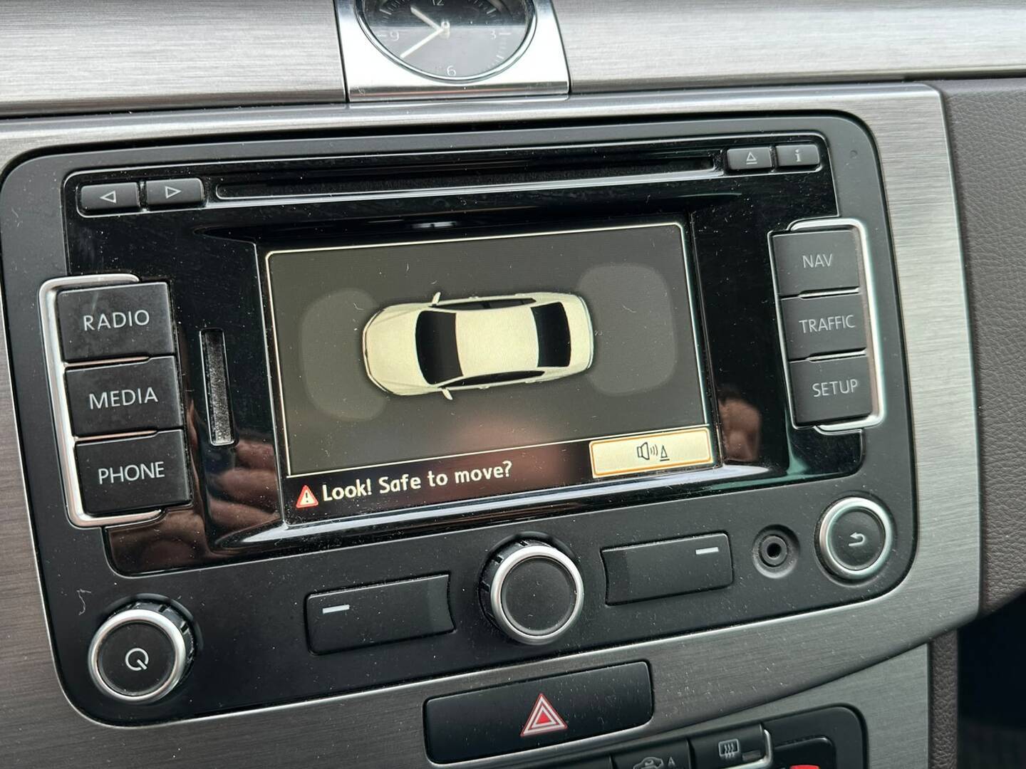 VOLKSWAGEN Passat 2011