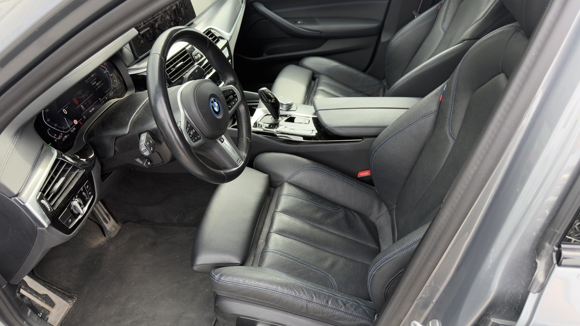 BMW 545 2023