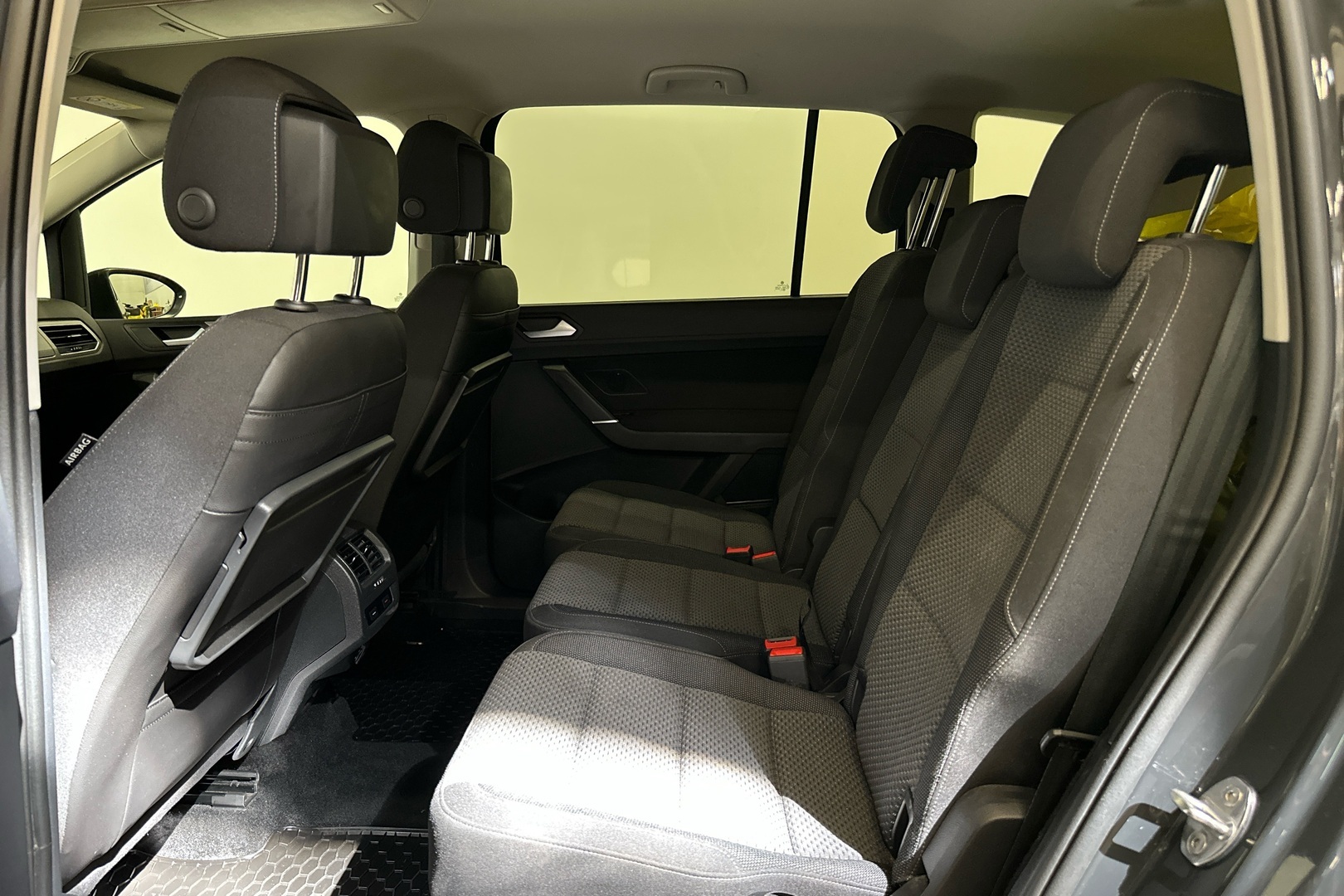 VOLKSWAGEN TOURAN 2018