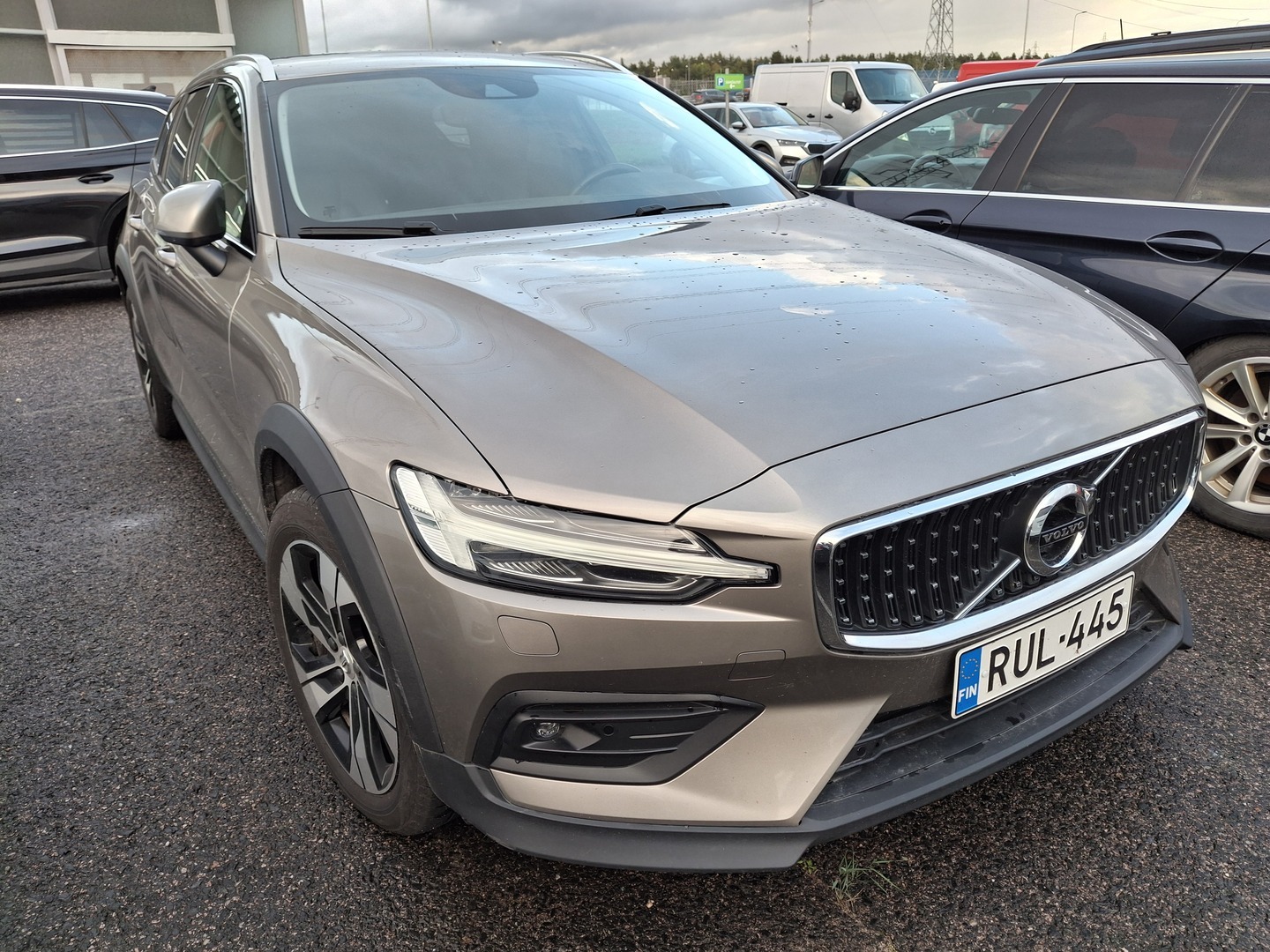 VOLVO V60 Cross Country 2021