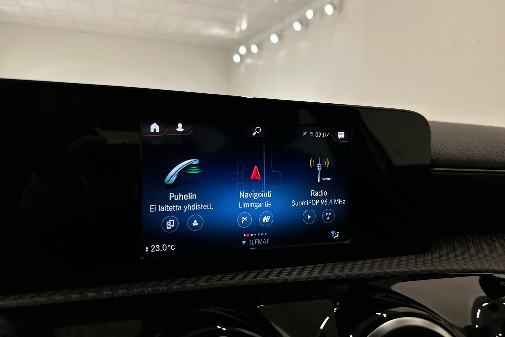 MERCEDES-BENZ A 2021