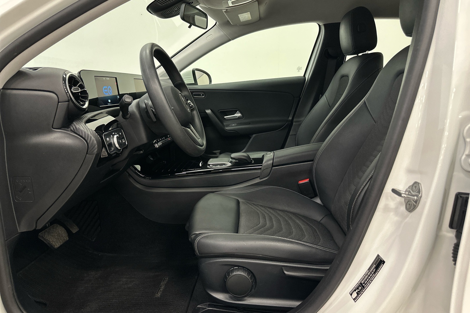 MERCEDES-BENZ A 2021