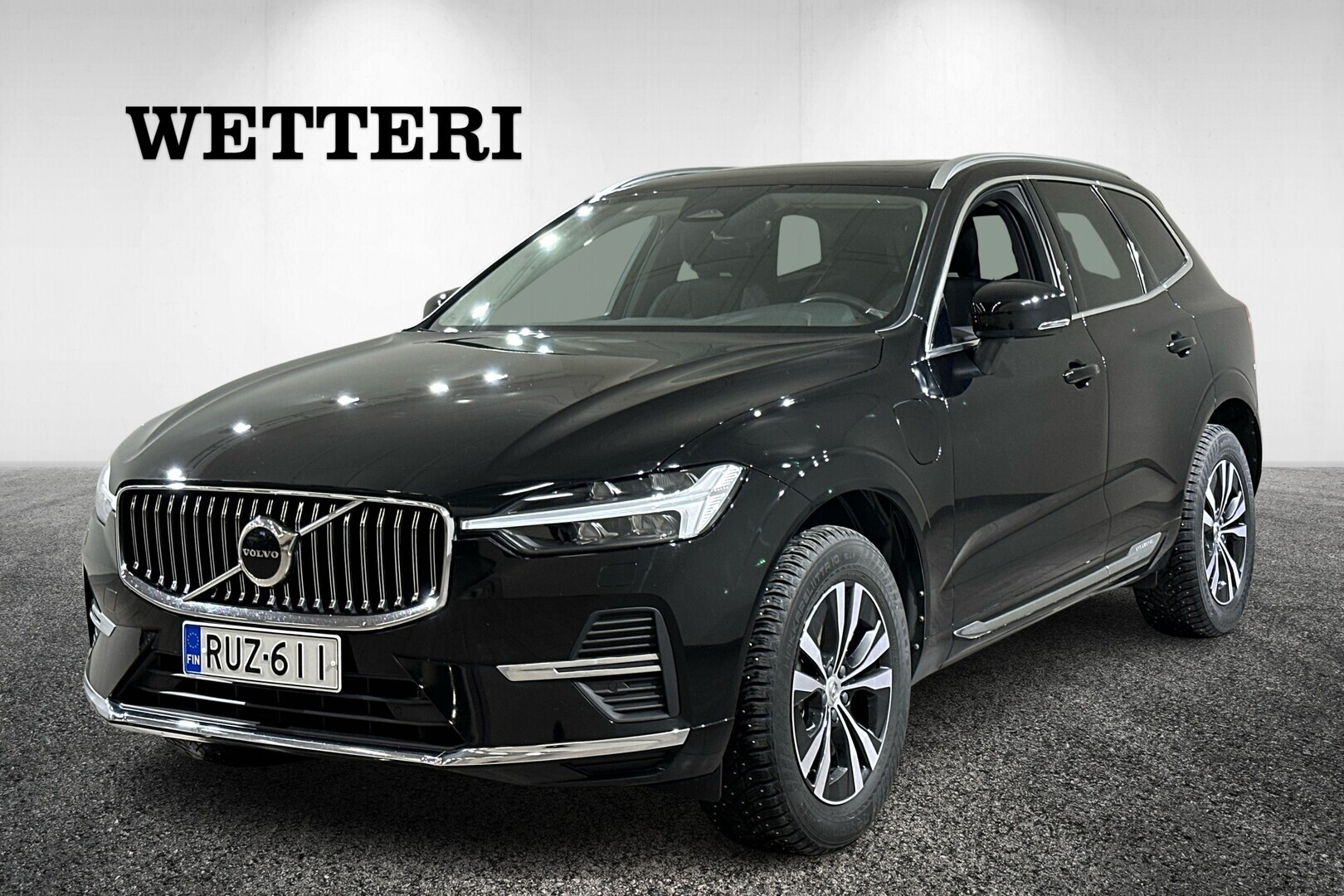 VOLVO XC60 2023