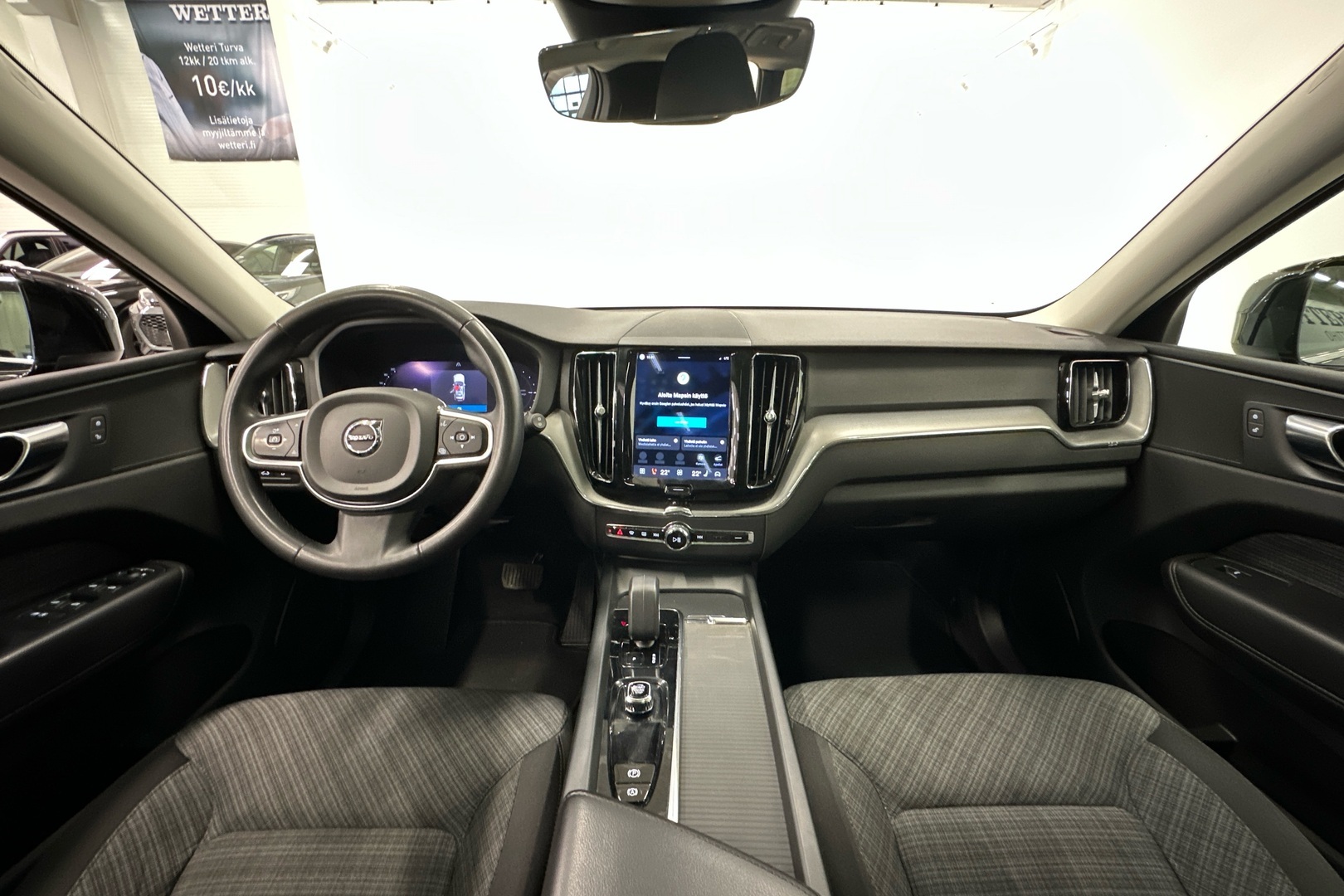 VOLVO XC60 2023