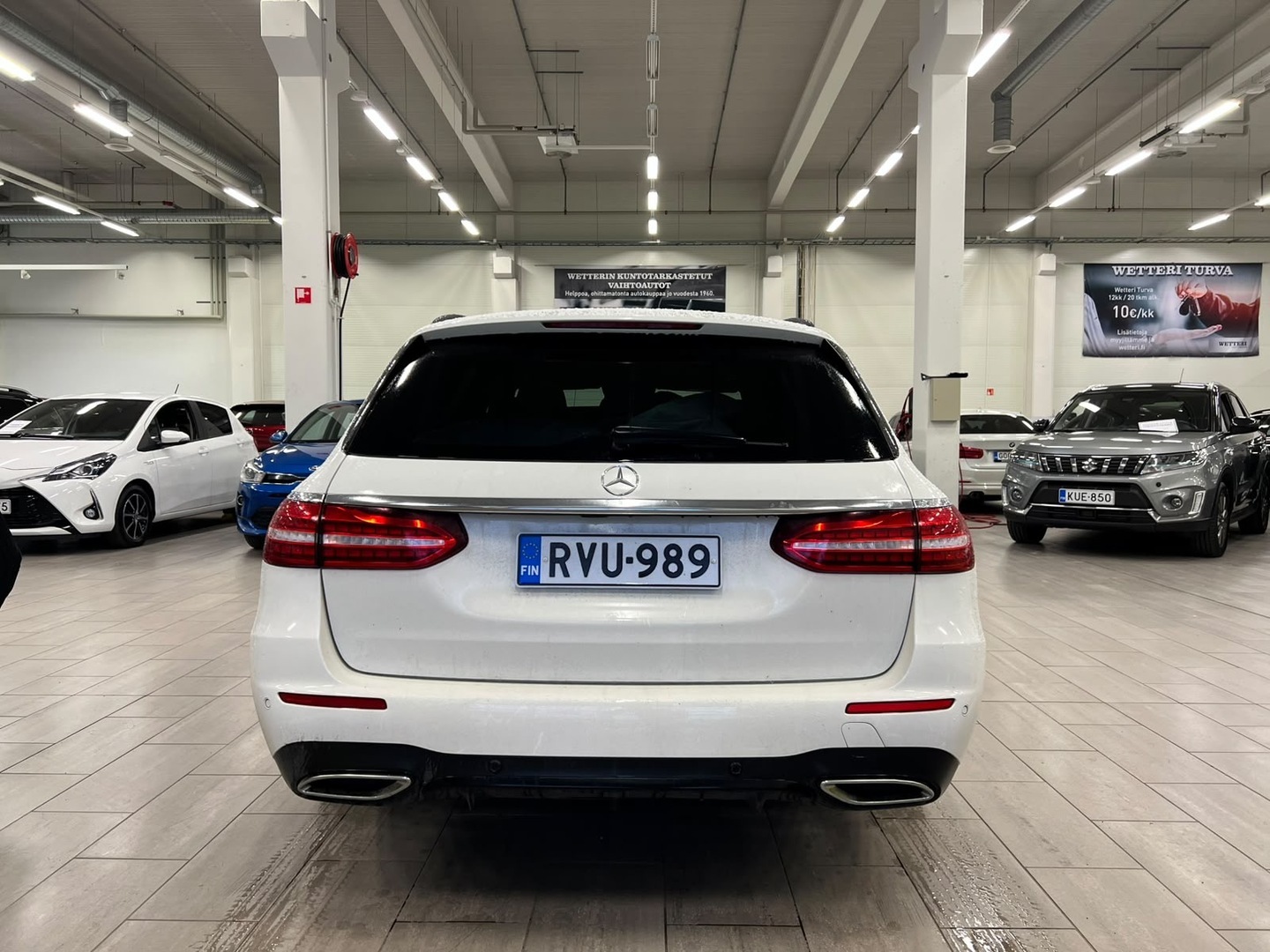 MERCEDES-BENZ E 5