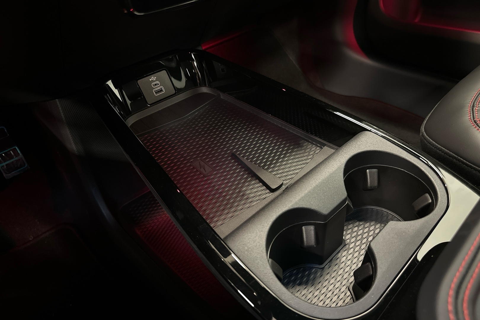 FORD Mustang Mach-E 2026