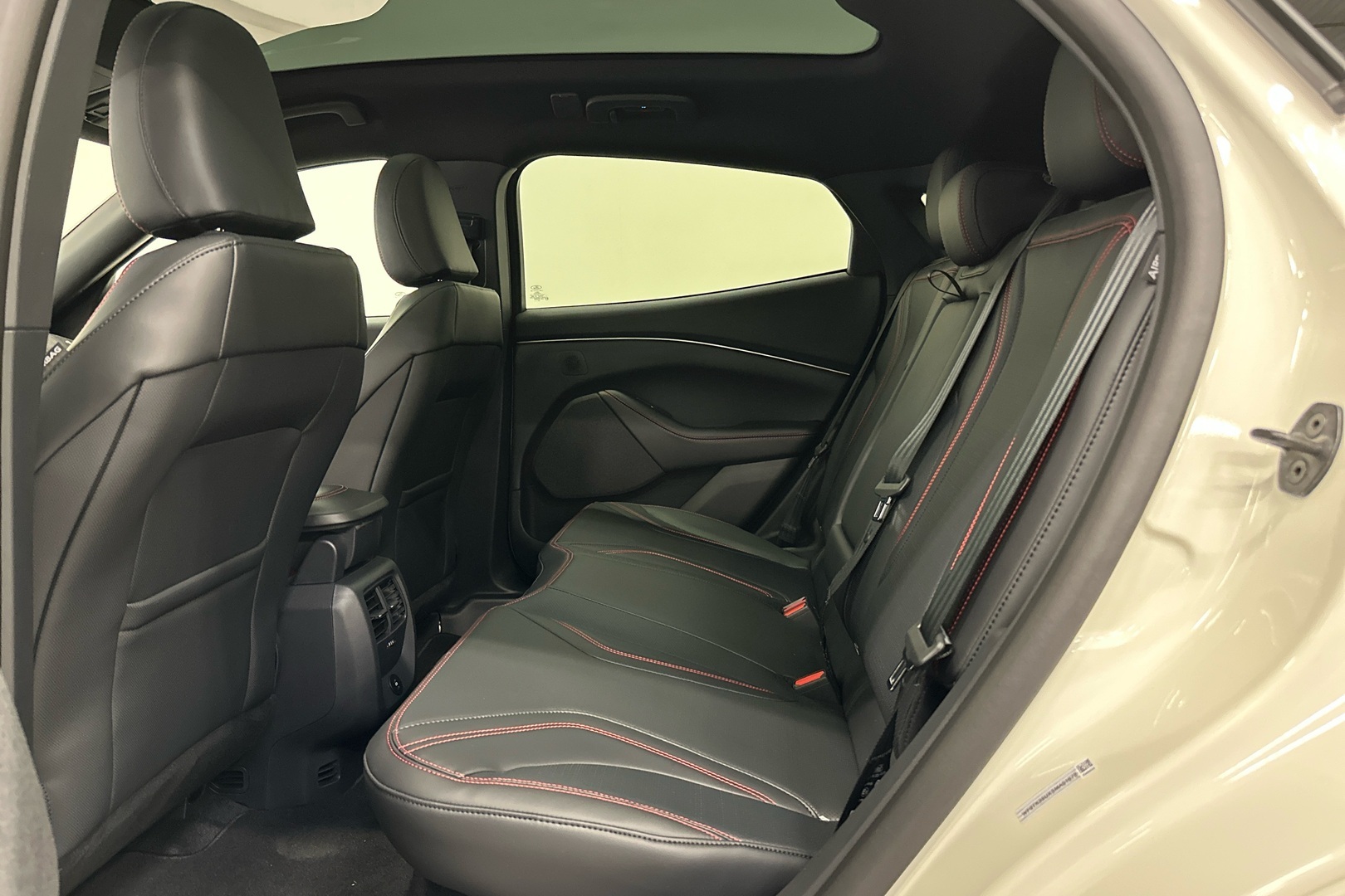 FORD Mustang Mach-E 2026