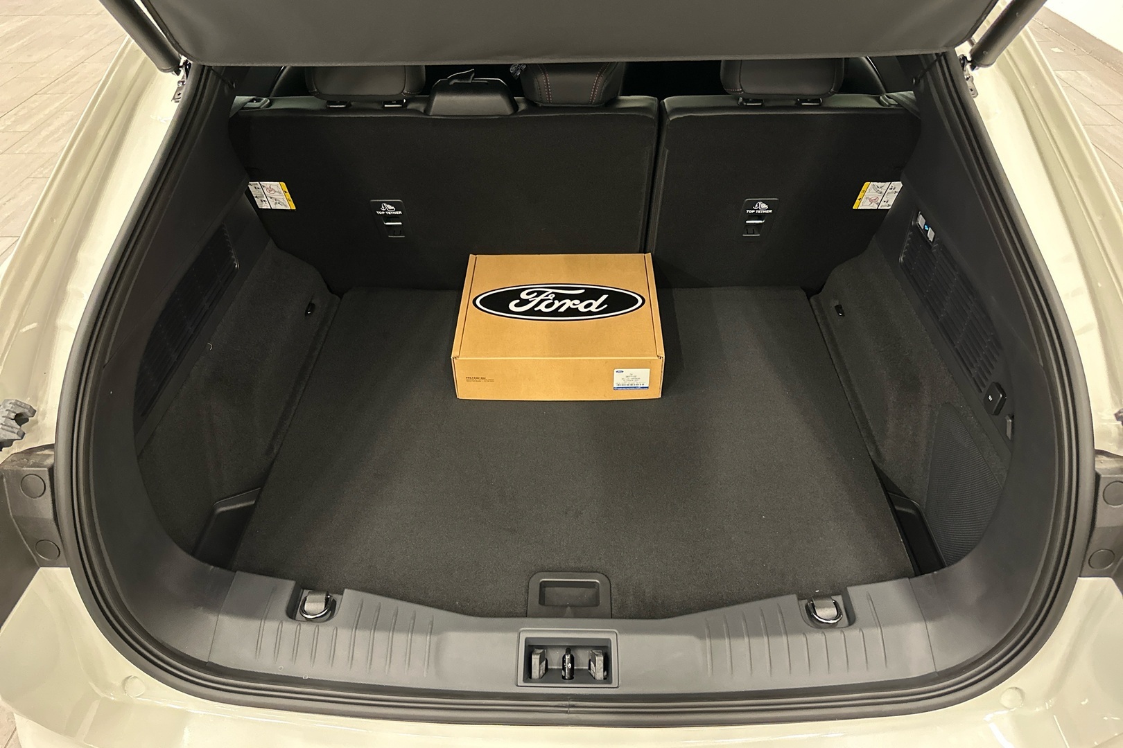 FORD Mustang Mach-E 2026