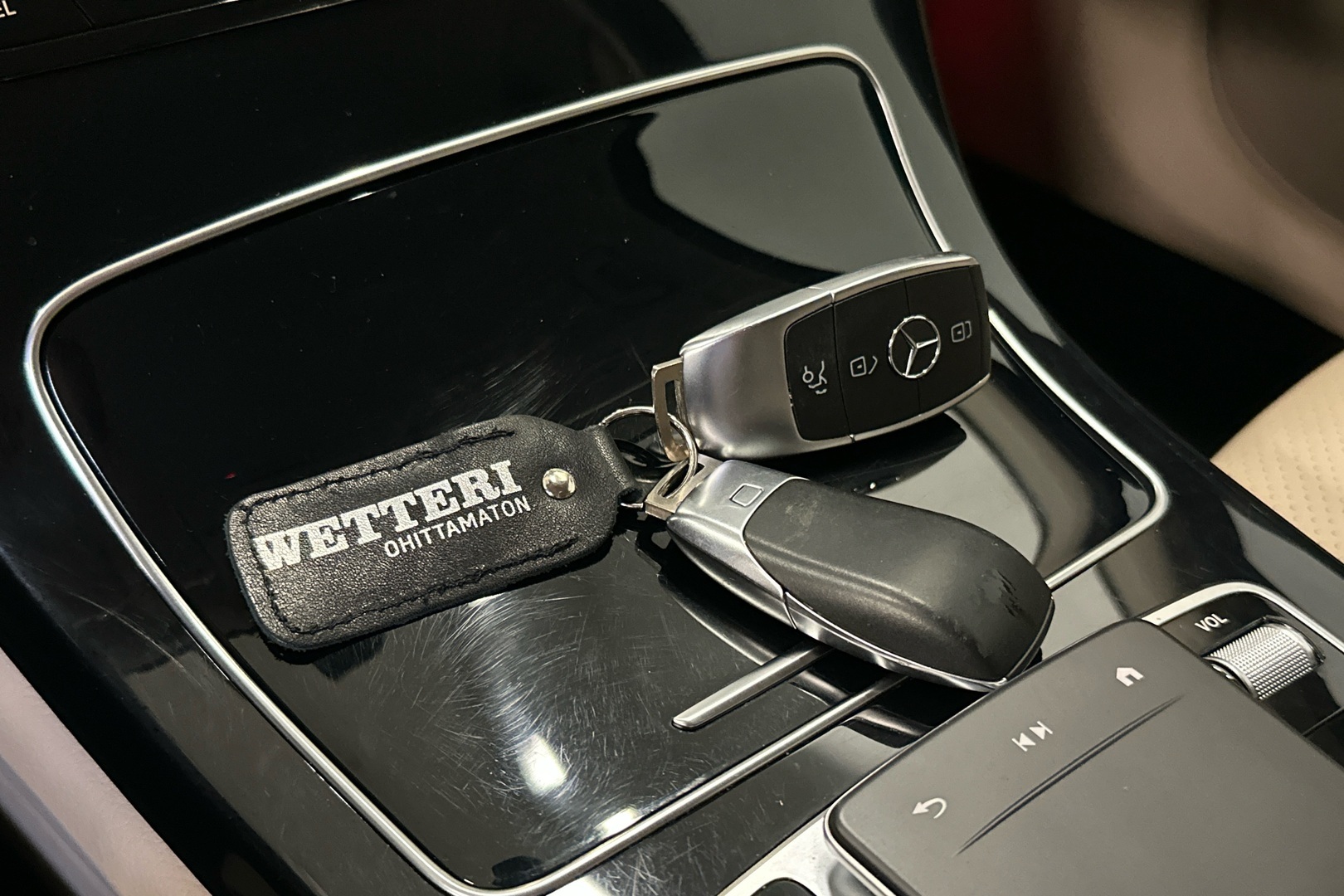 MERCEDES-BENZ GLC 2021