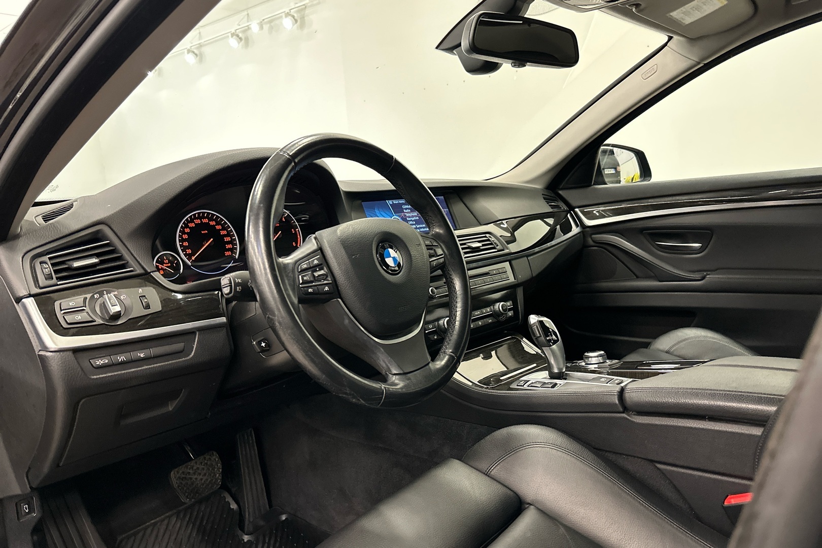 BMW 530 2012