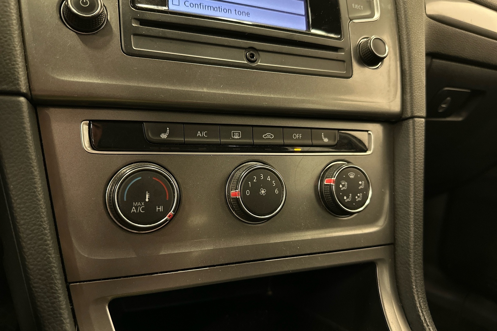 VOLKSWAGEN Golf 2014