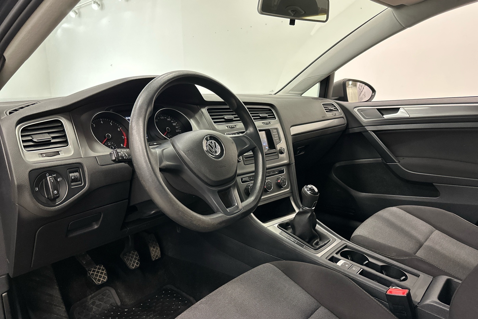 VOLKSWAGEN Golf 2014