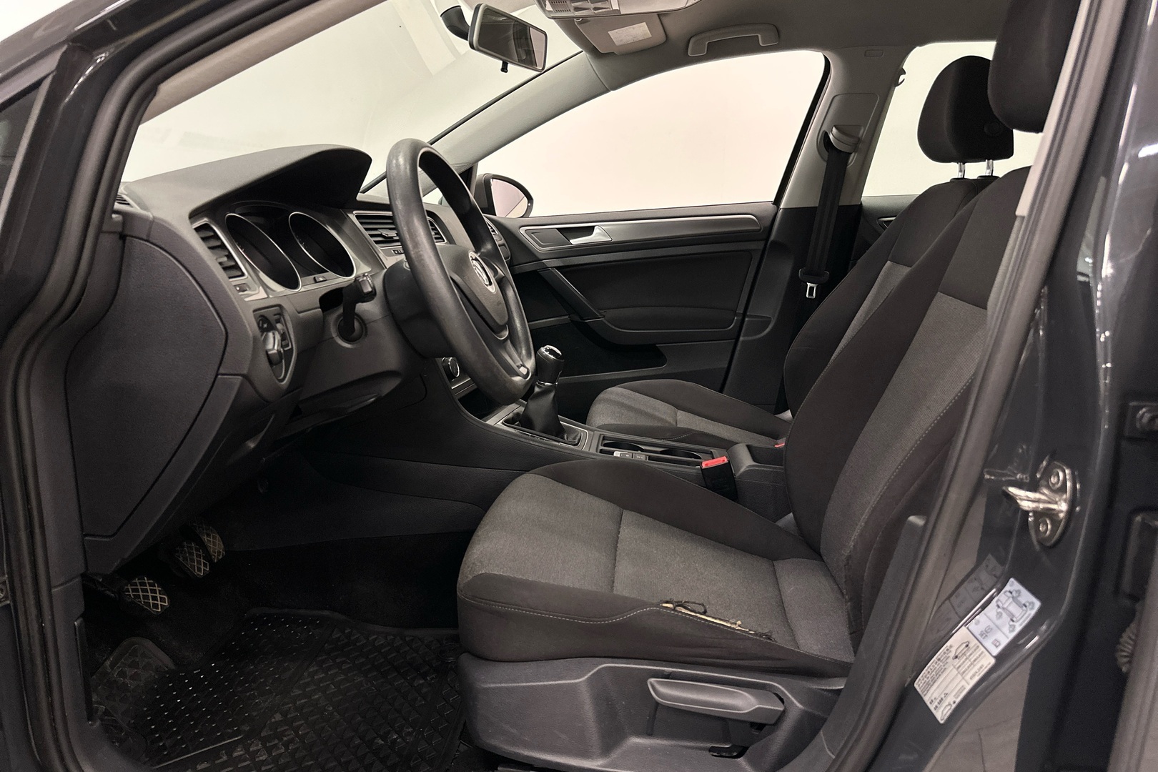 VOLKSWAGEN Golf 2014