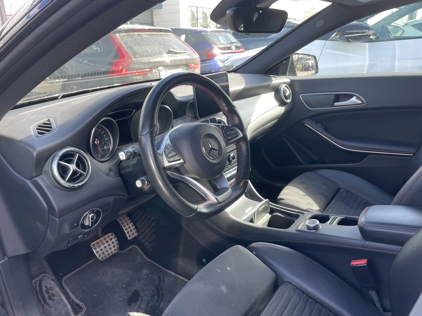 MERCEDES-BENZ CLA 2016
