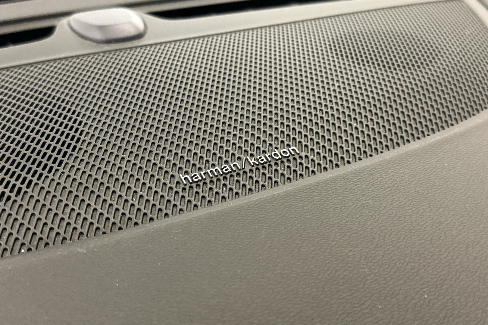 VOLVO V60 2022