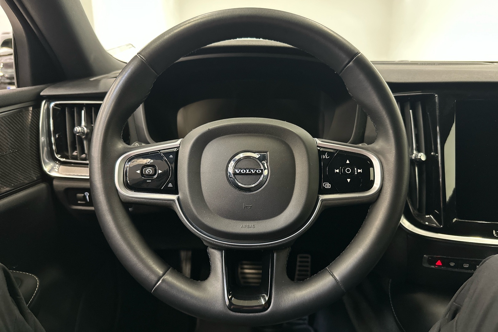 VOLVO V60 2022