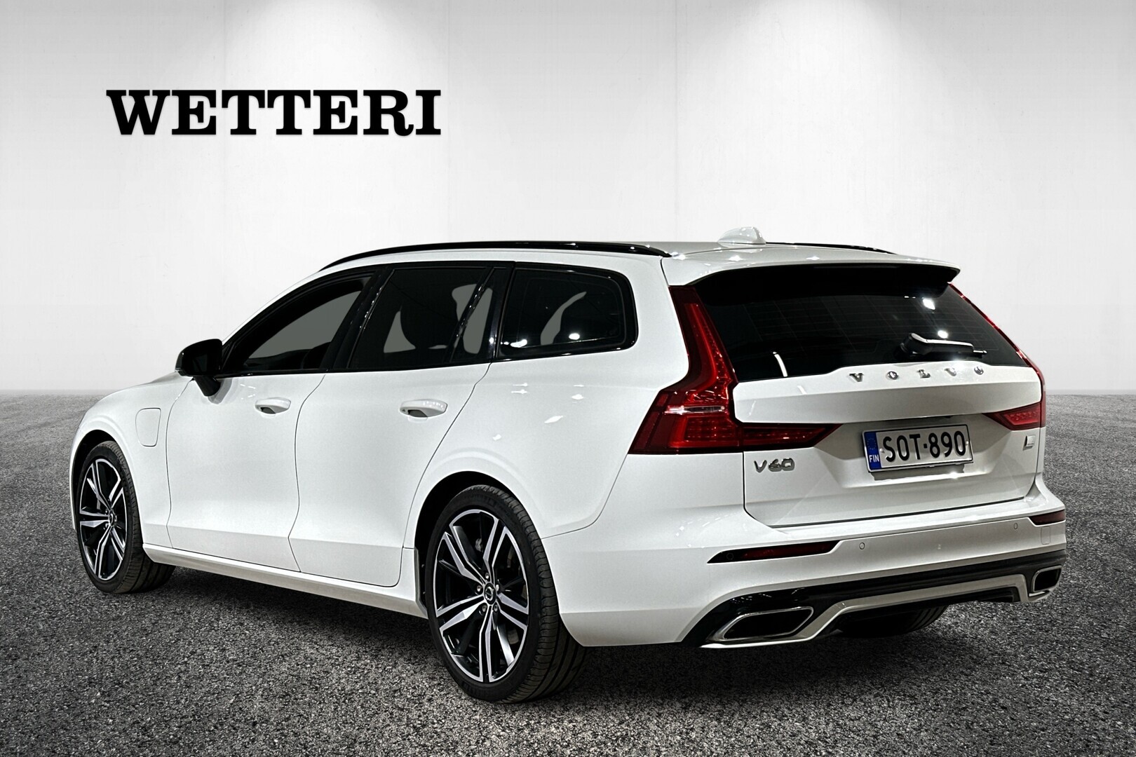 VOLVO V60 2022