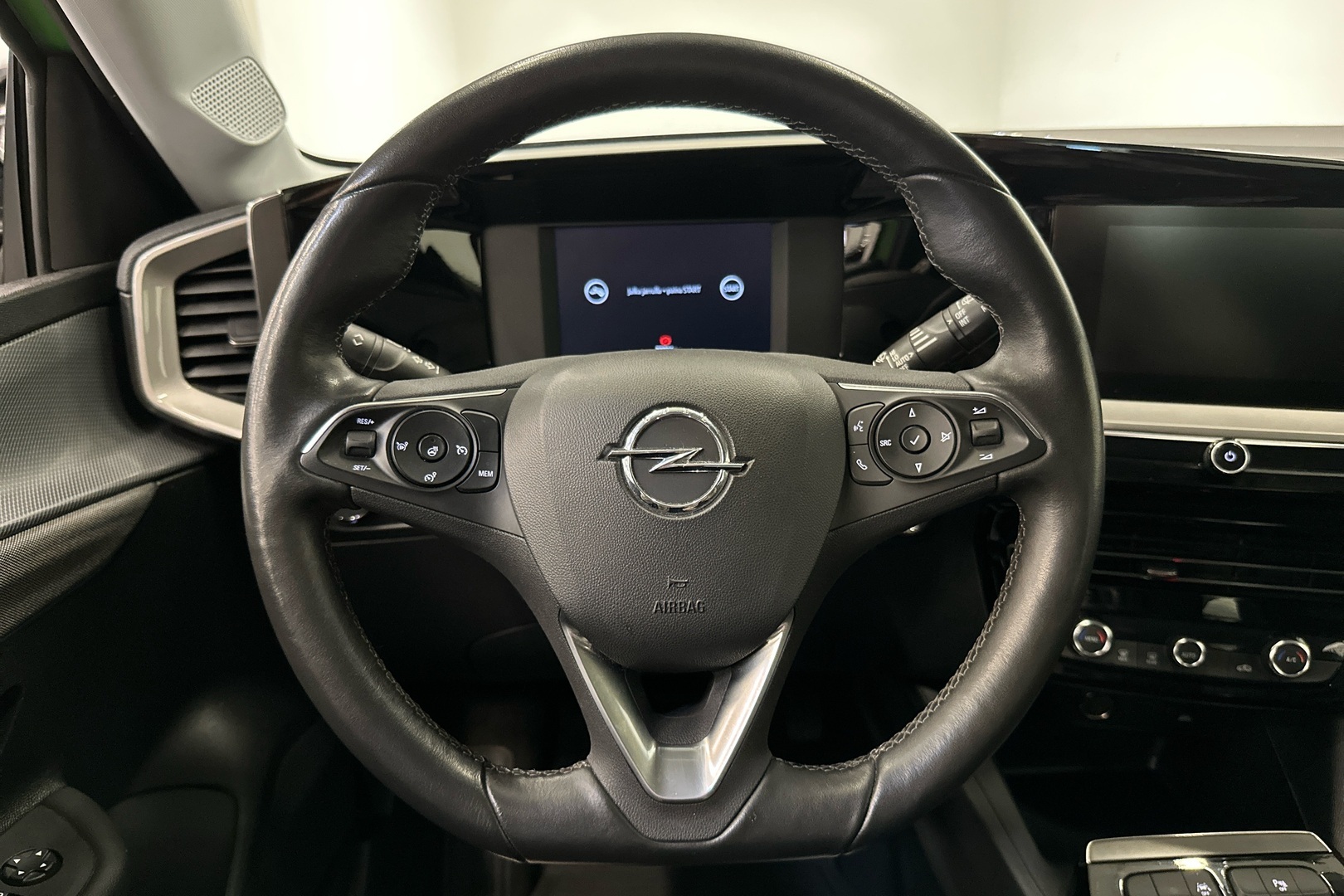 OPEL Mokka-e 2023