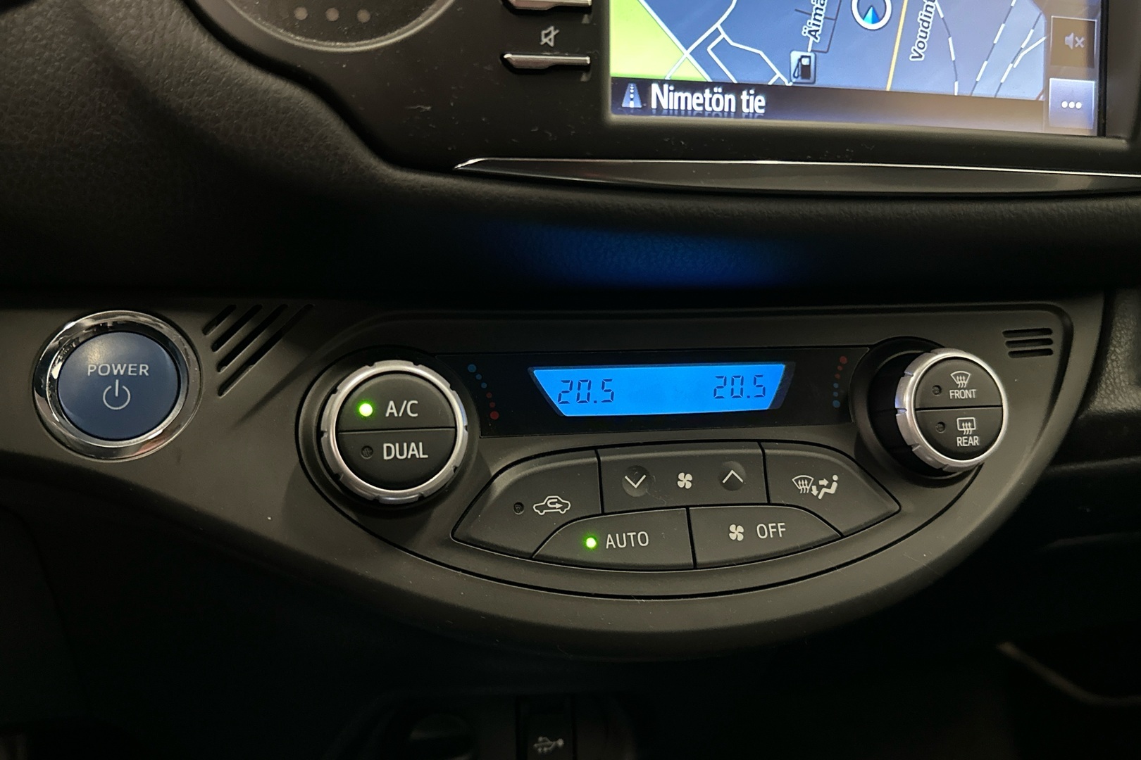 TOYOTA Yaris 2020