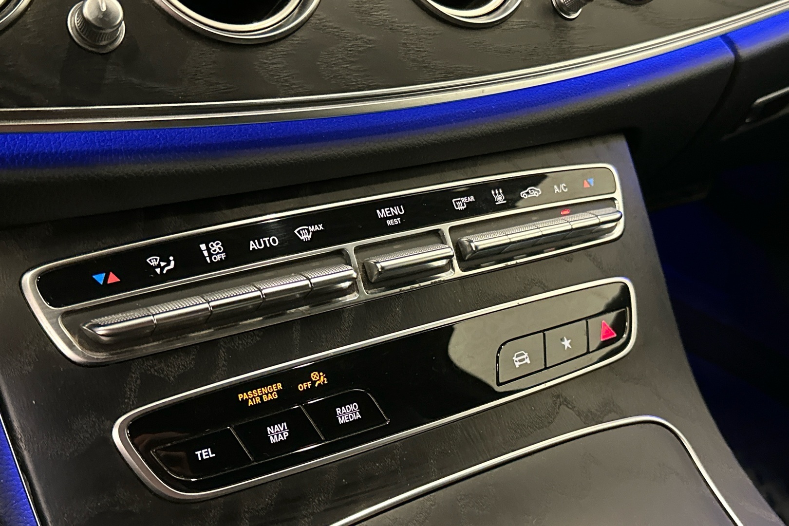 MERCEDES-BENZ E 2021