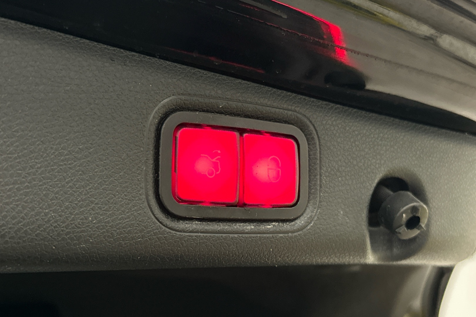 MERCEDES-BENZ E 2021