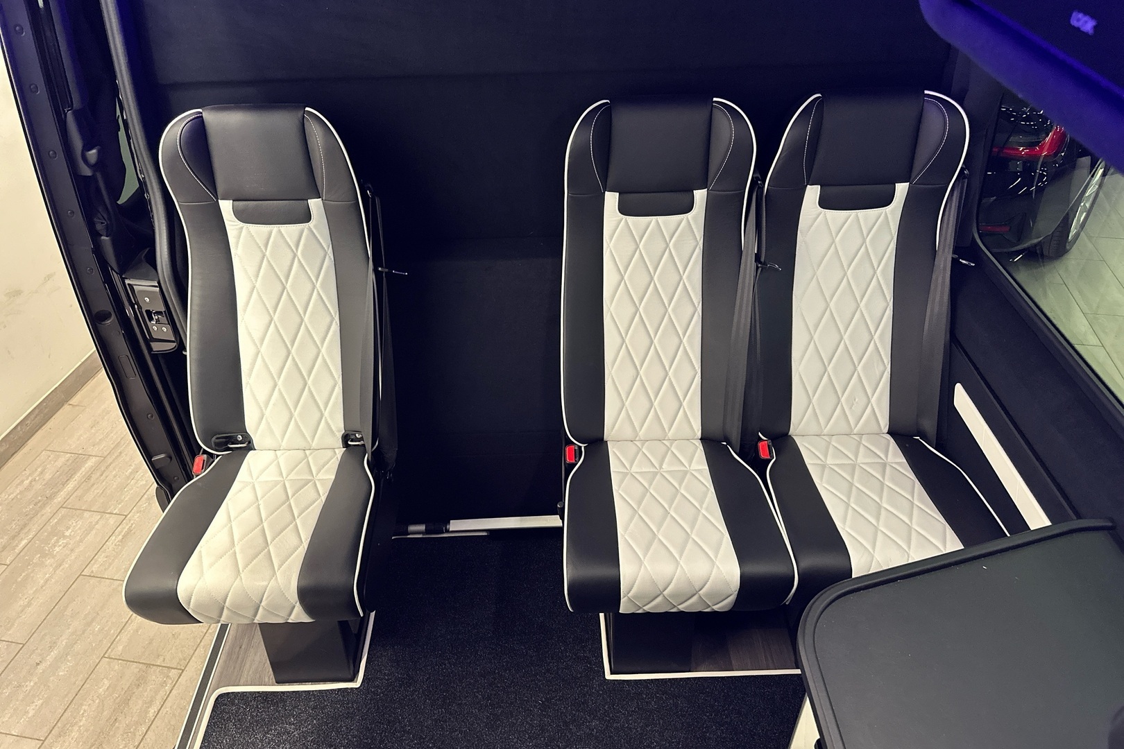 MERCEDES-BENZ Sprinter 2025