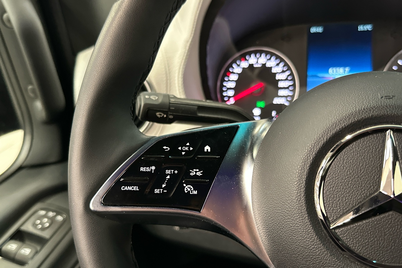 MERCEDES-BENZ Sprinter 2025