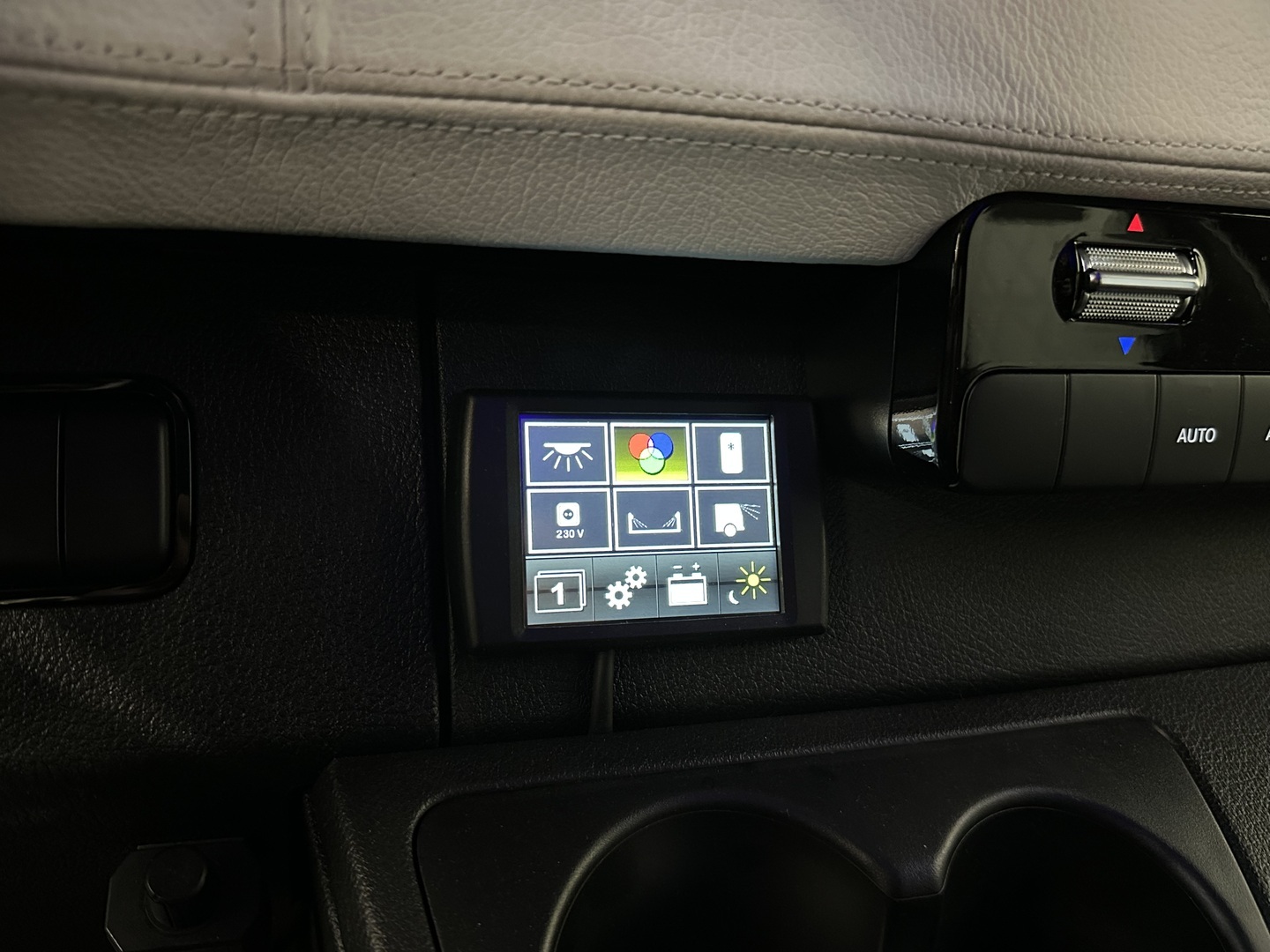 MERCEDES-BENZ Sprinter 2025