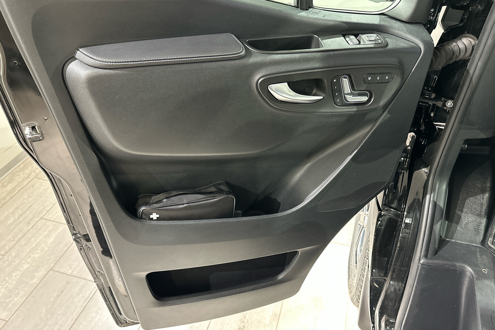 MERCEDES-BENZ Sprinter 2025