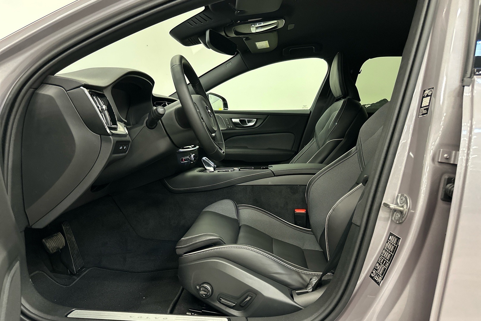 VOLVO V60 2026