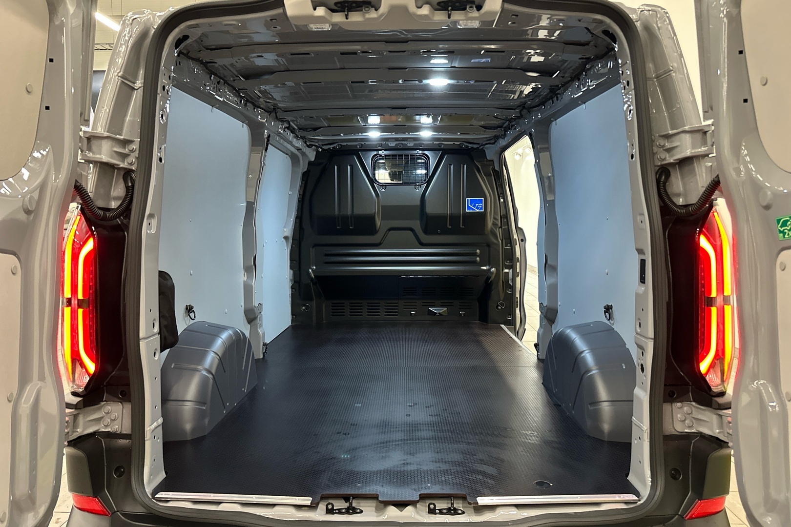 FORD TRANSIT CUSTOM 2026