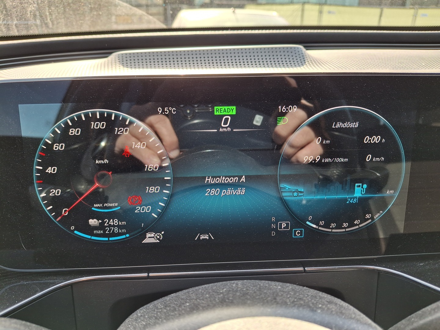 MERCEDES-BENZ EQC 2022