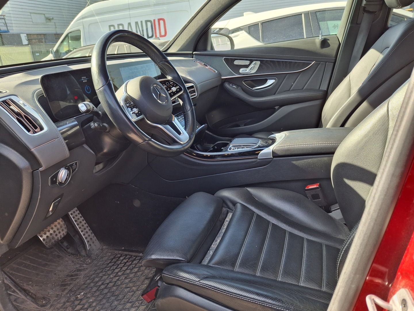 MERCEDES-BENZ EQC 2022