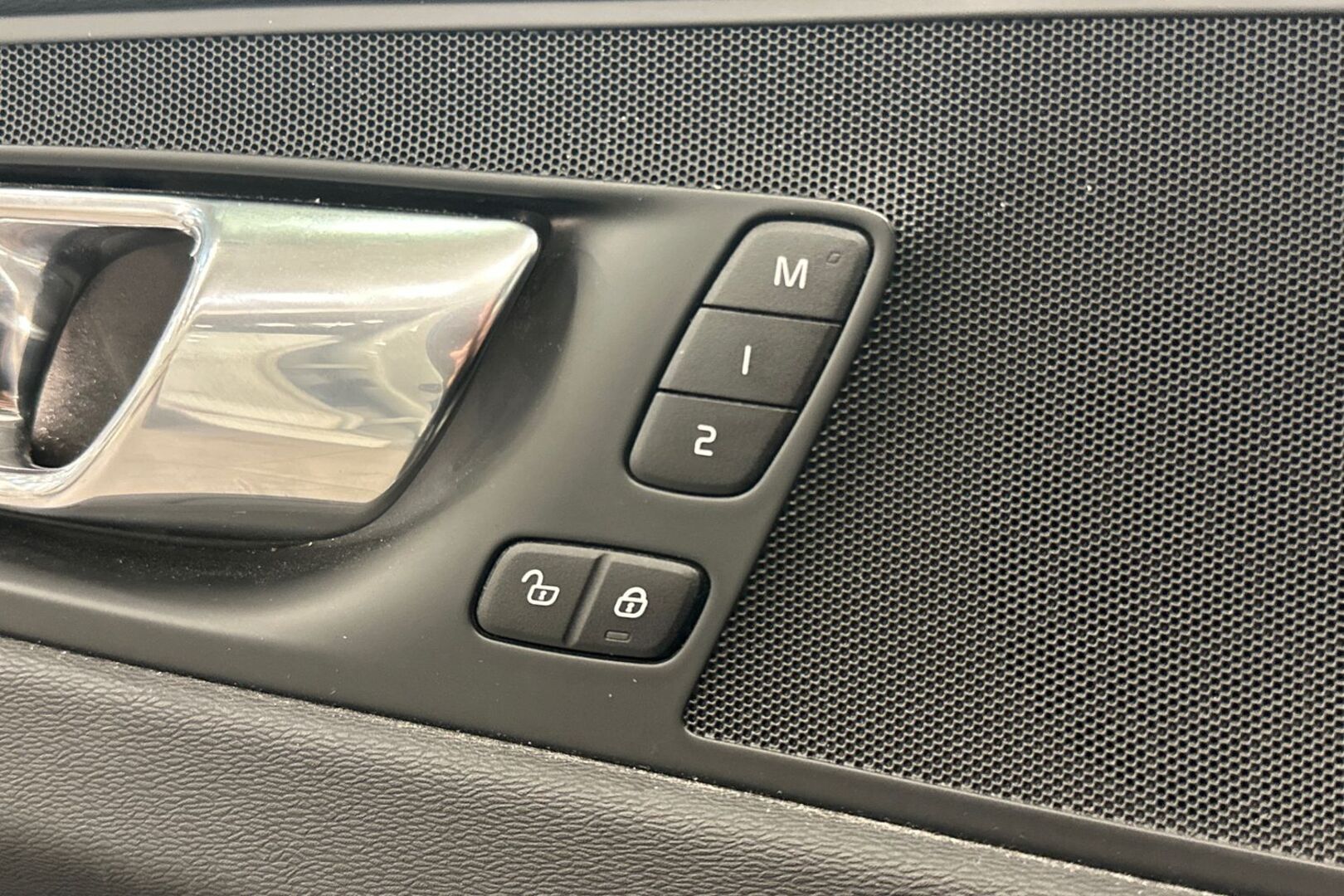 VOLVO XC60 2019