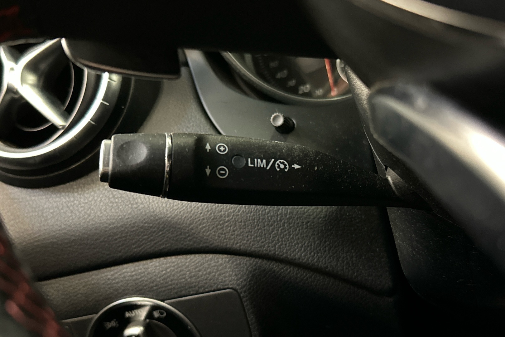 MERCEDES-BENZ CLA 2017