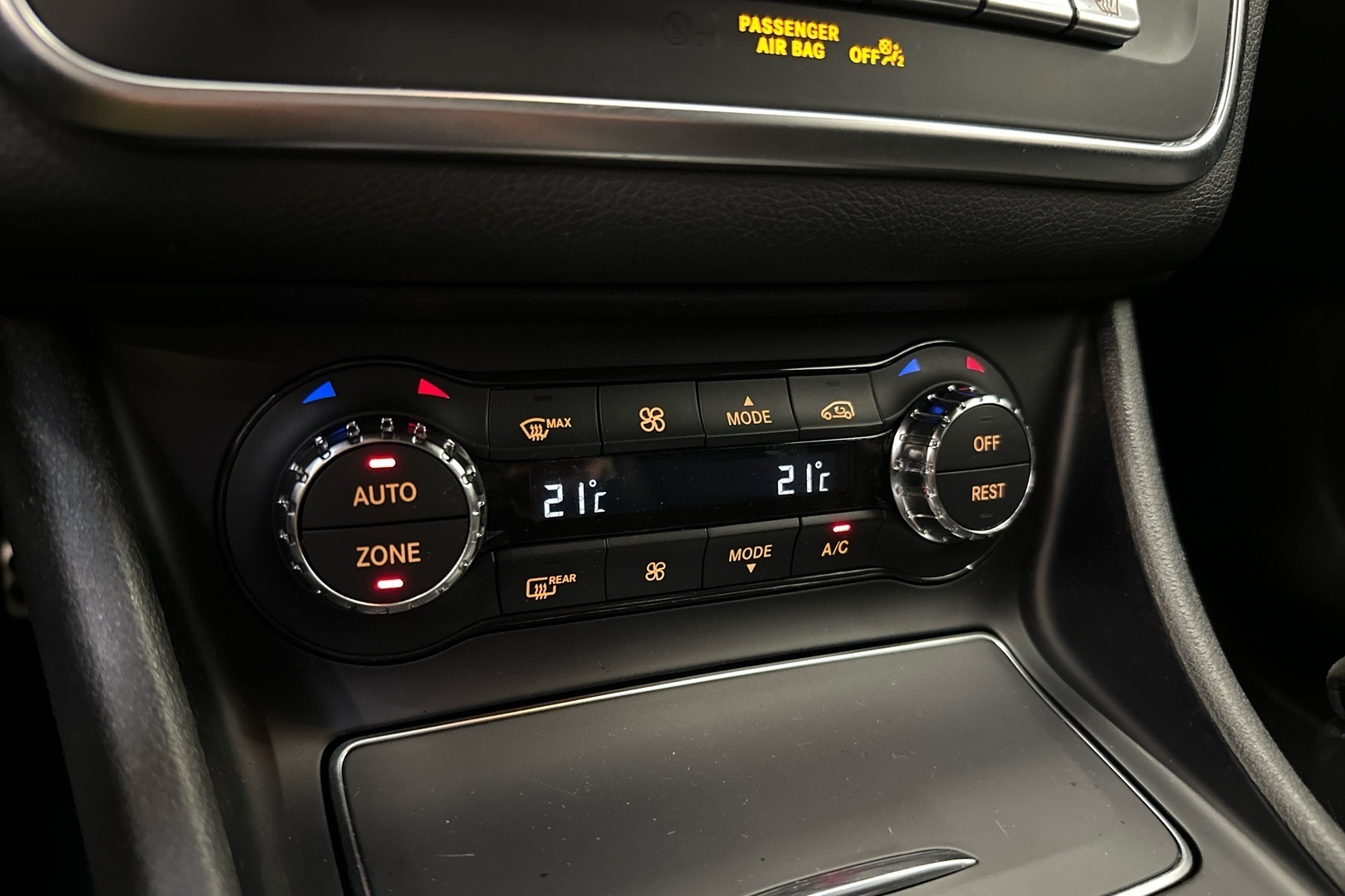 MERCEDES-BENZ CLA 2017