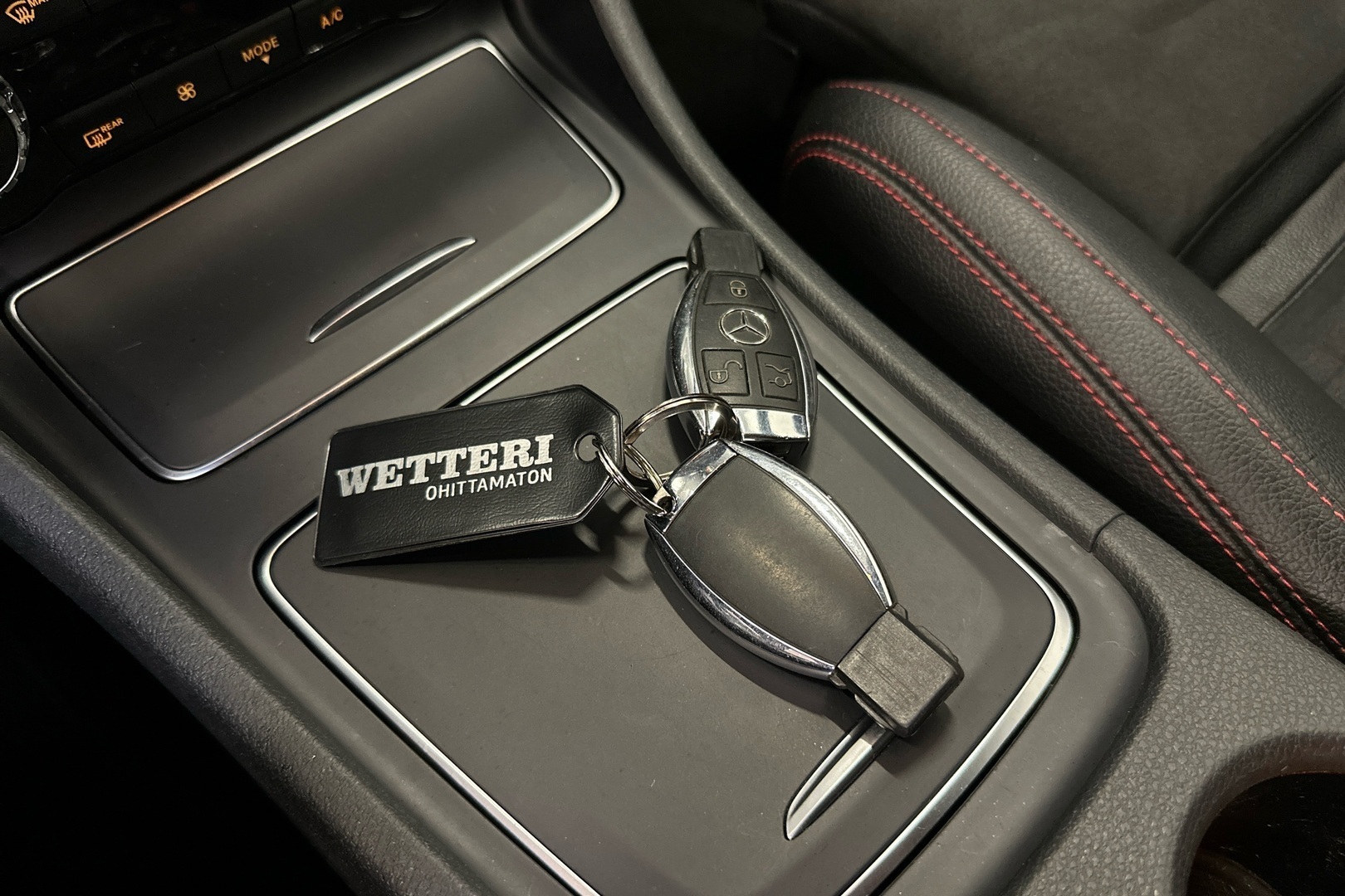 MERCEDES-BENZ CLA 2017