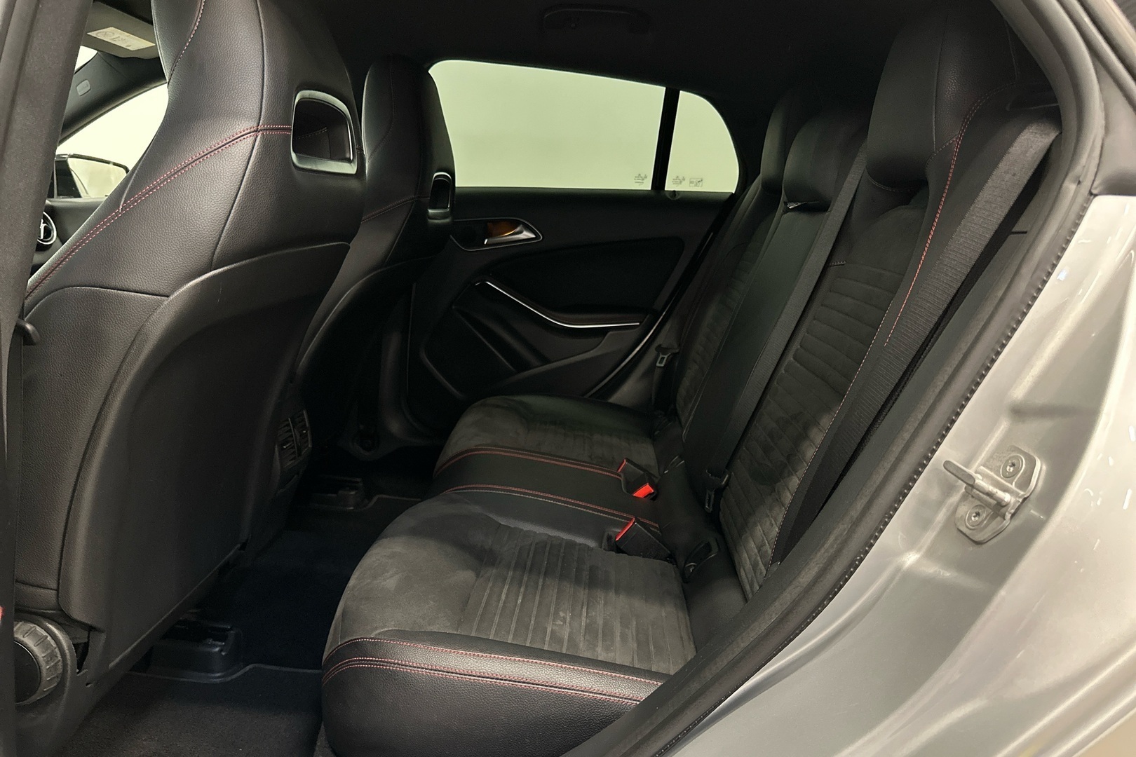 MERCEDES-BENZ CLA 2017