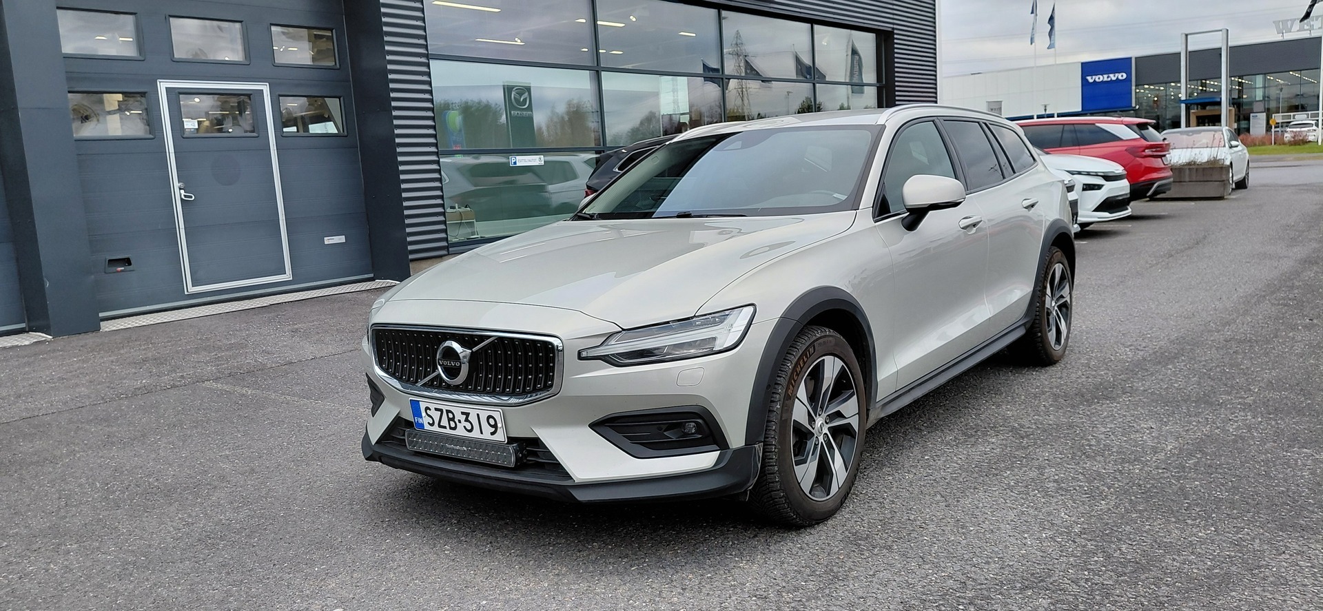 VOLVO V60 Cross Country 2022