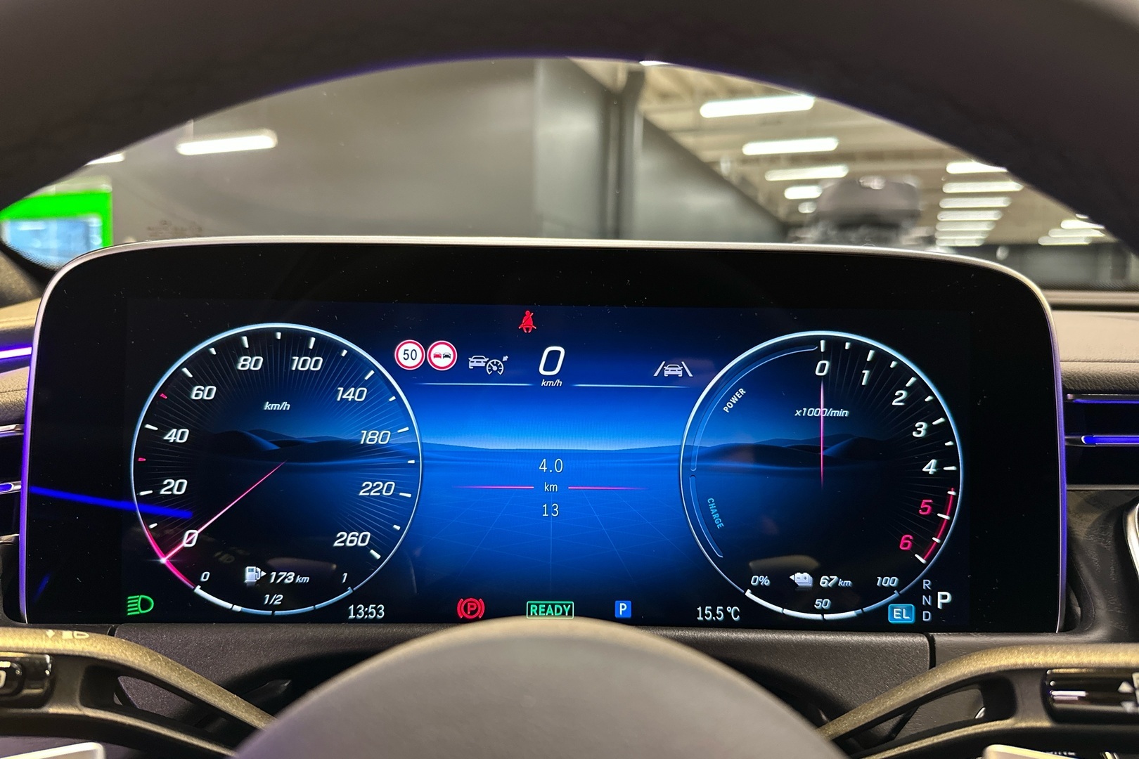 MERCEDES-BENZ E 2025