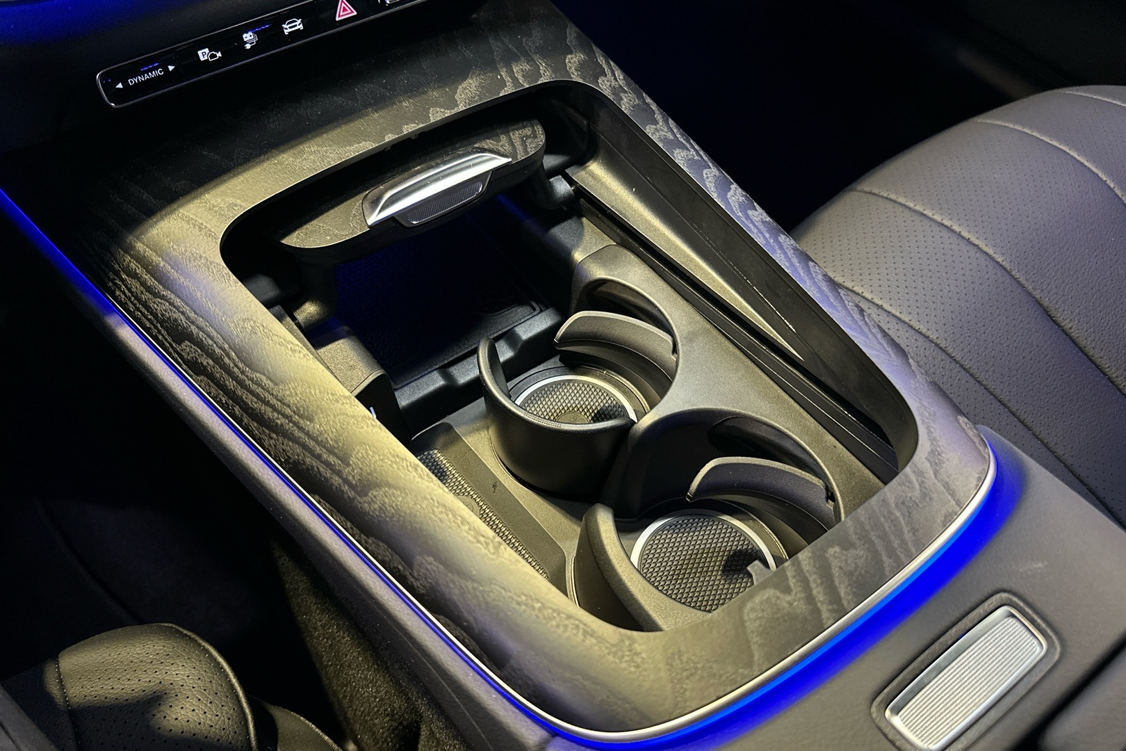 MERCEDES-BENZ E 2025