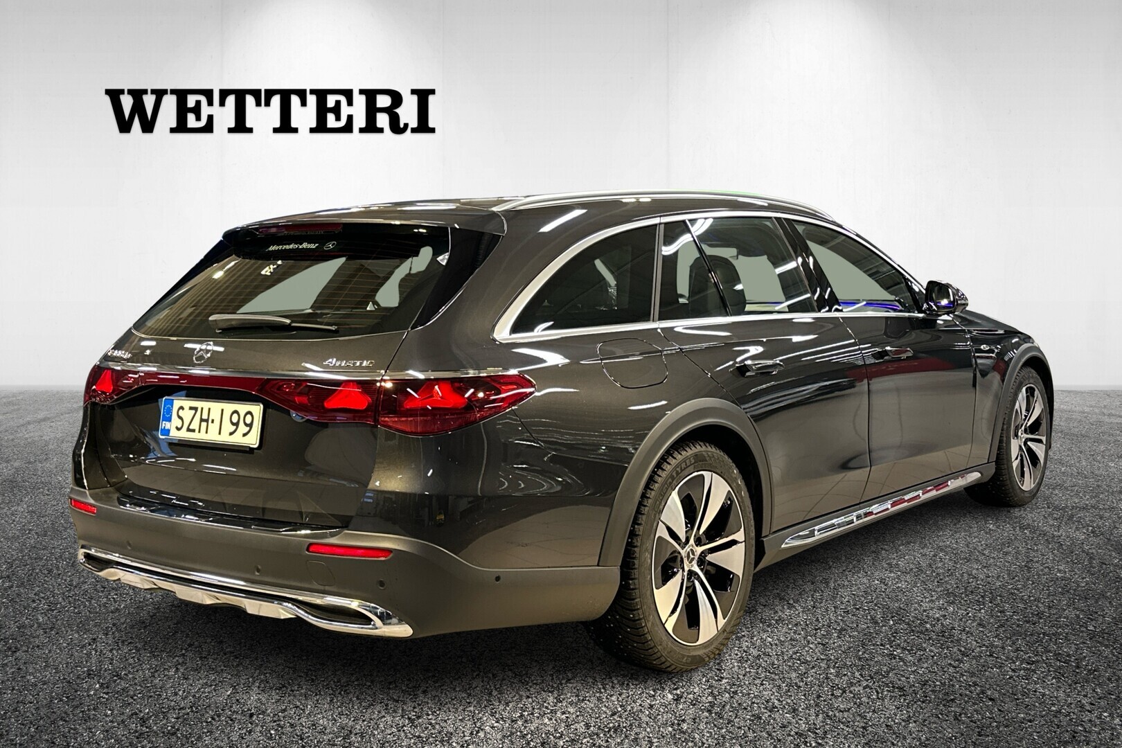 MERCEDES-BENZ E 2025