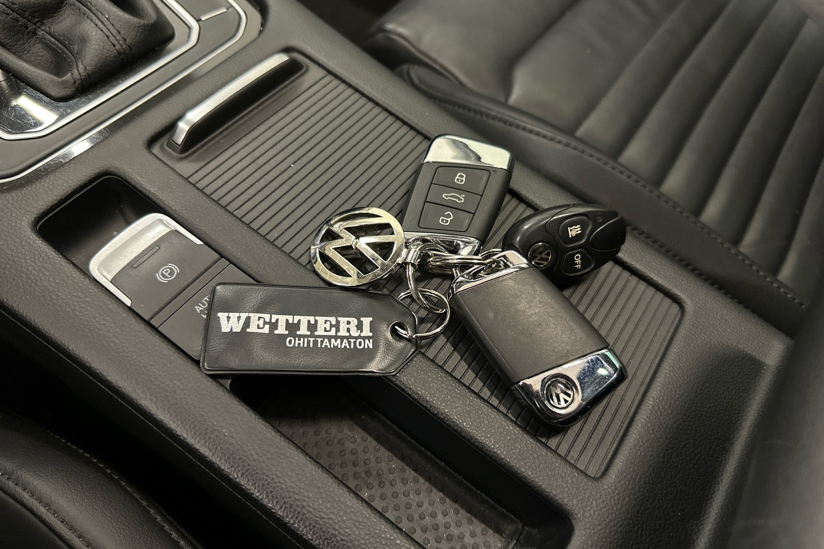 VOLKSWAGEN Passat 2016