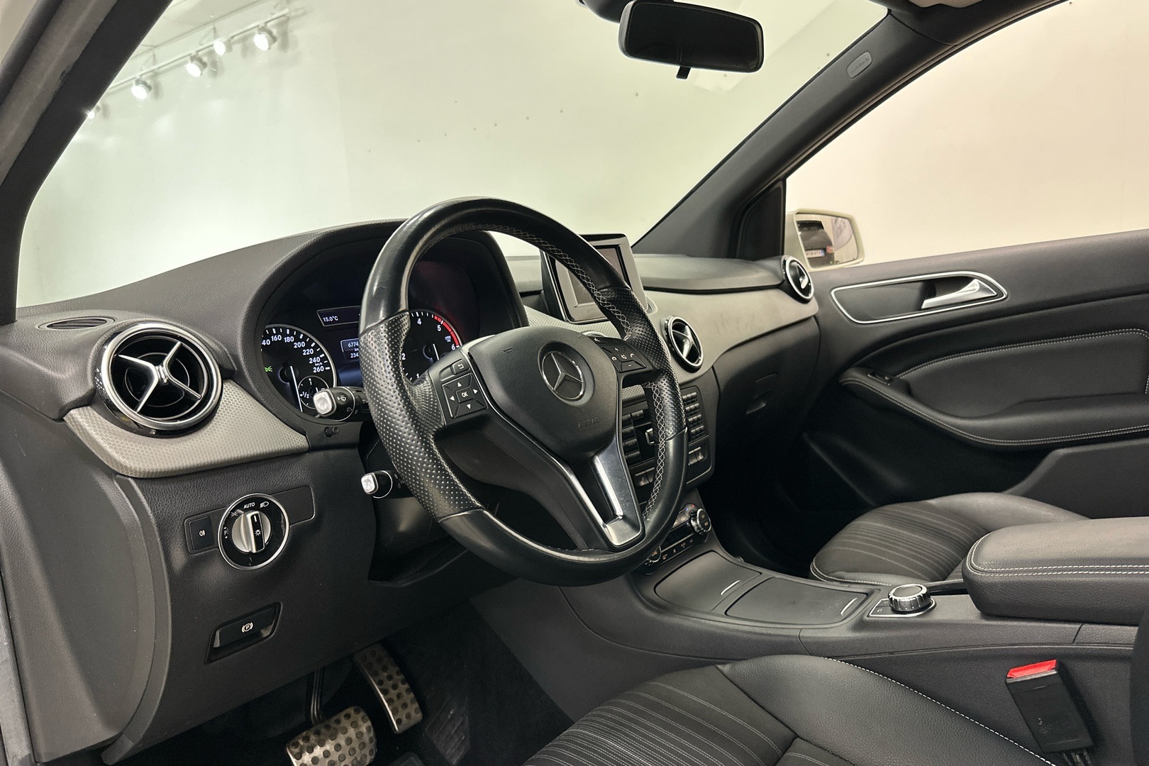 MERCEDES-BENZ B 2014