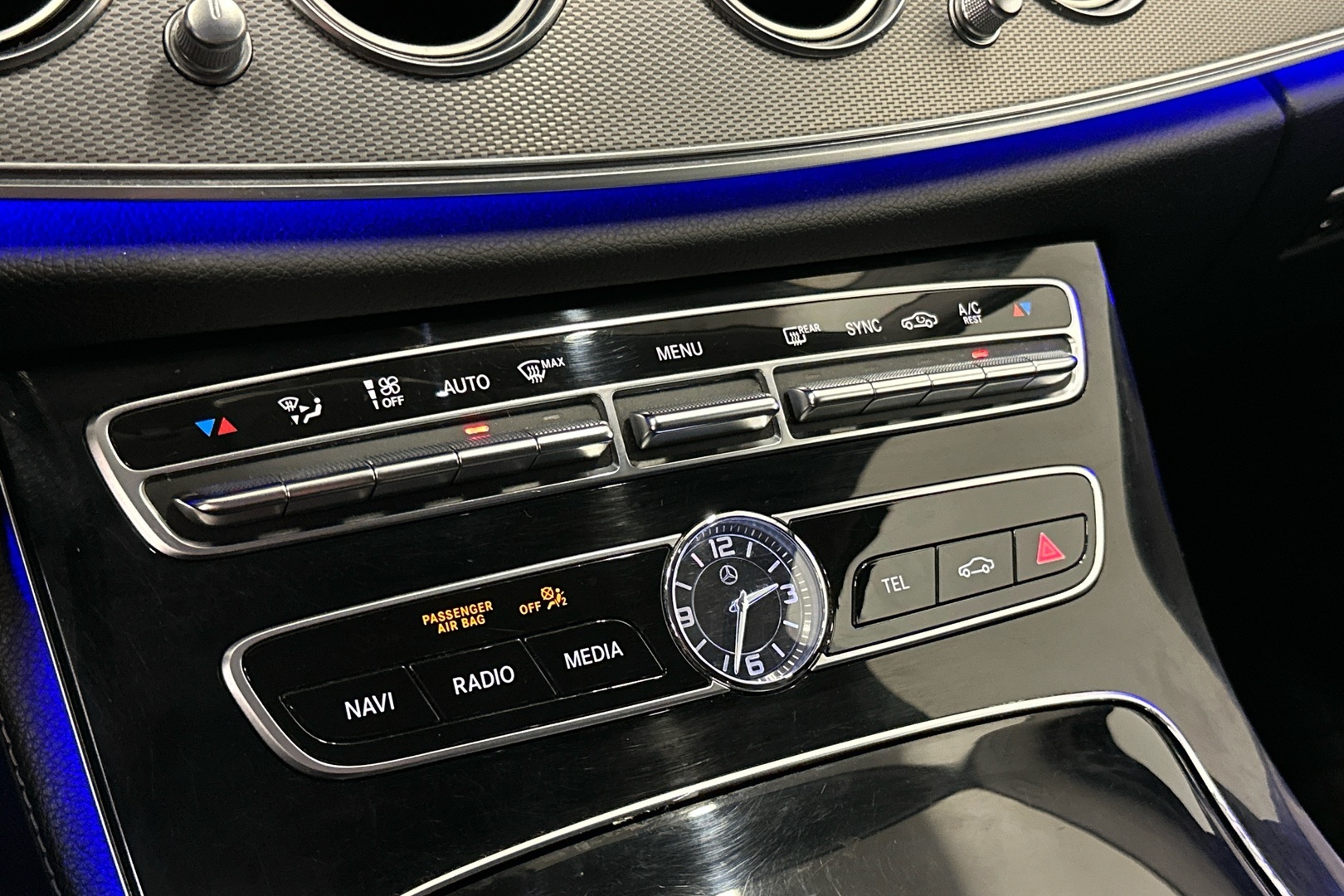 MERCEDES-BENZ E 2016